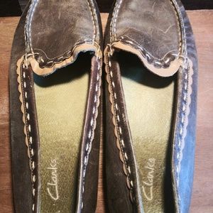 Clarks Brown leather easy slip on loafers 8M woman